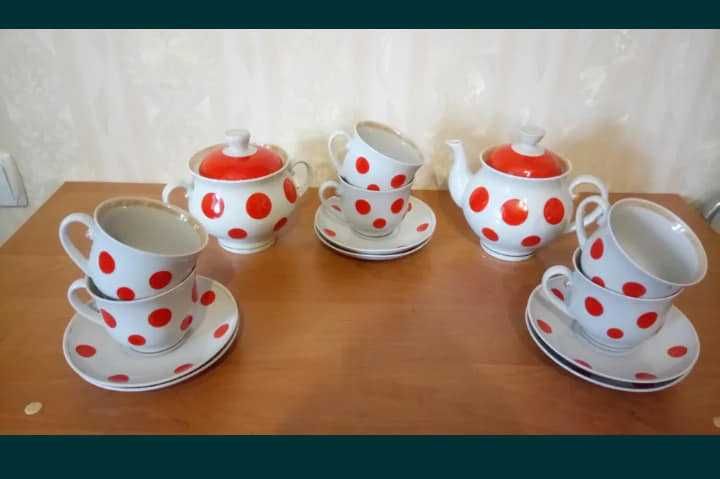 Продам чайні сервізи 2 гатунка