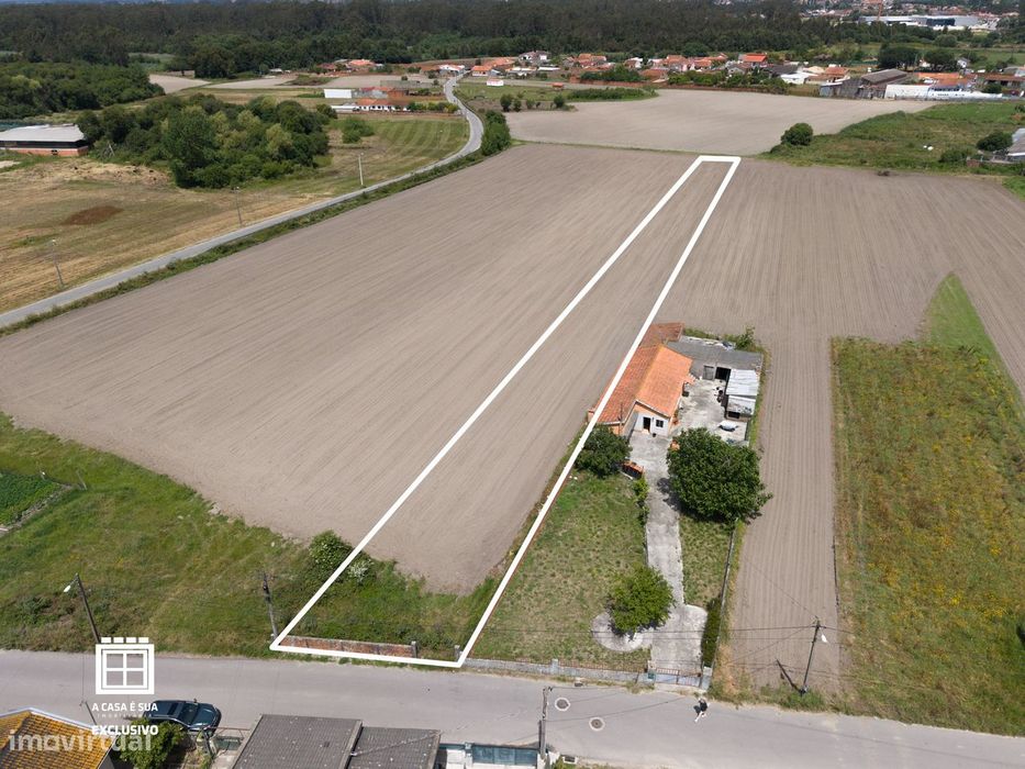 Plot of Land Measuring 2,050 m² in Pardilhó – Exclusive
