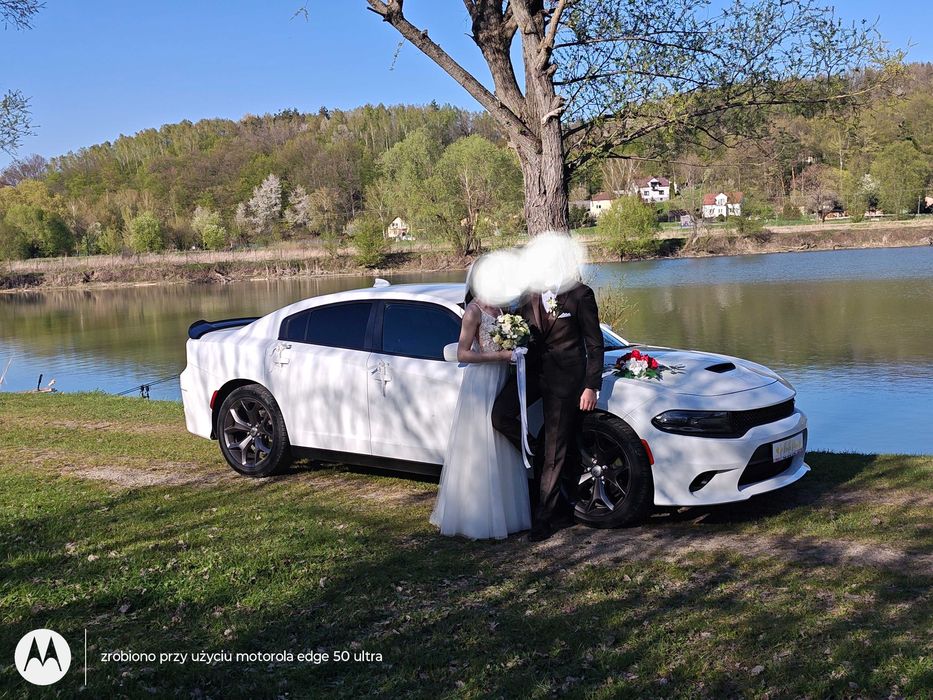 Do ślubu Dodge charger