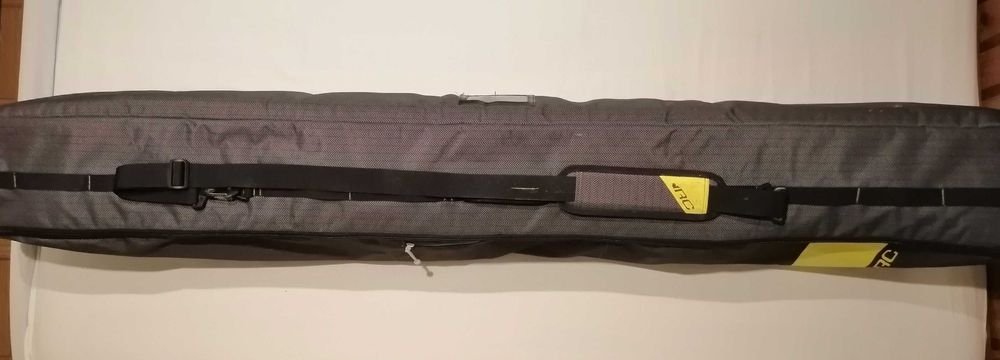 2 Pranchas de Snowboard e Saco