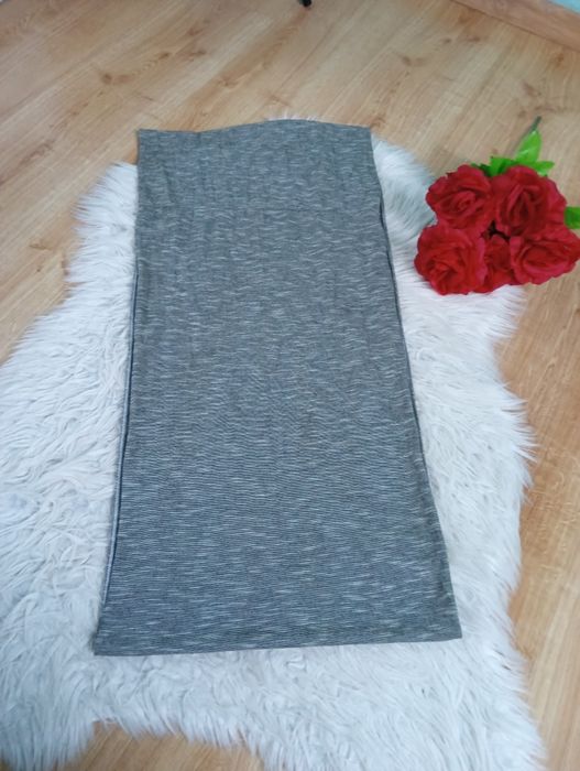 Szaro khaki komin