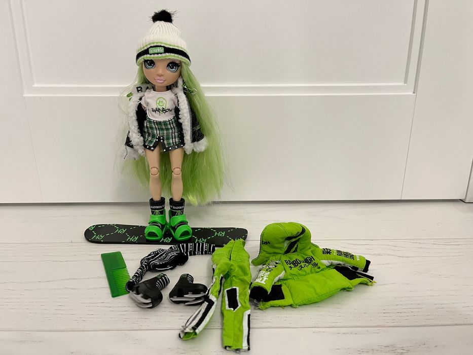 Sprzedam lalkę Rainbow High Winter Break, Jade Hunter