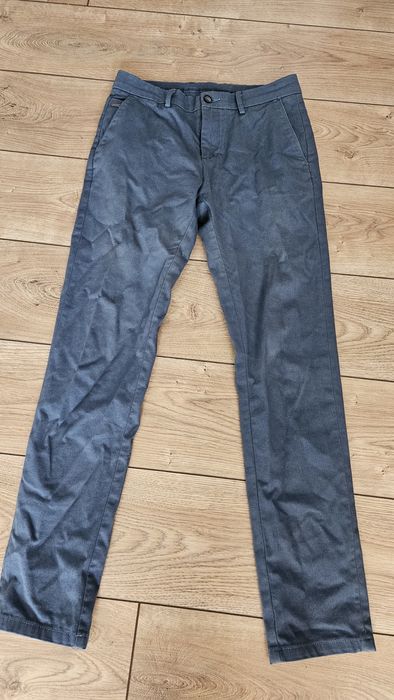 Reserved 28 Slim fit spodnie