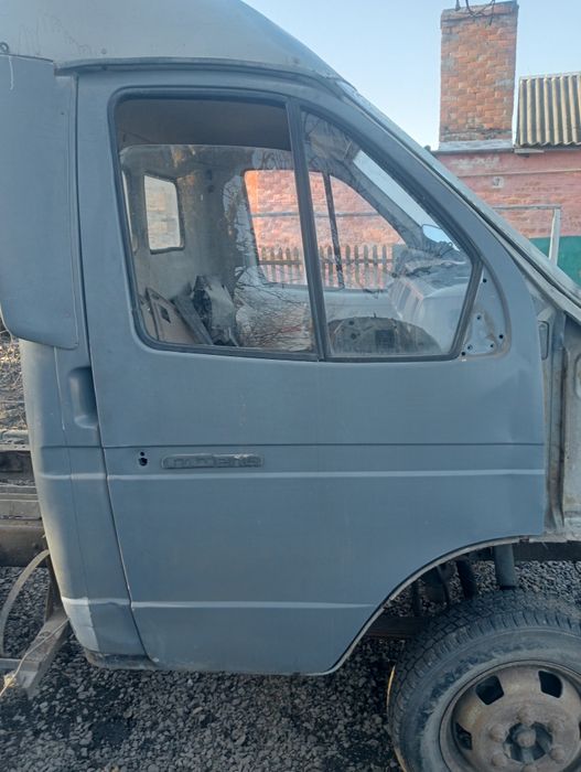 Двері на газель.