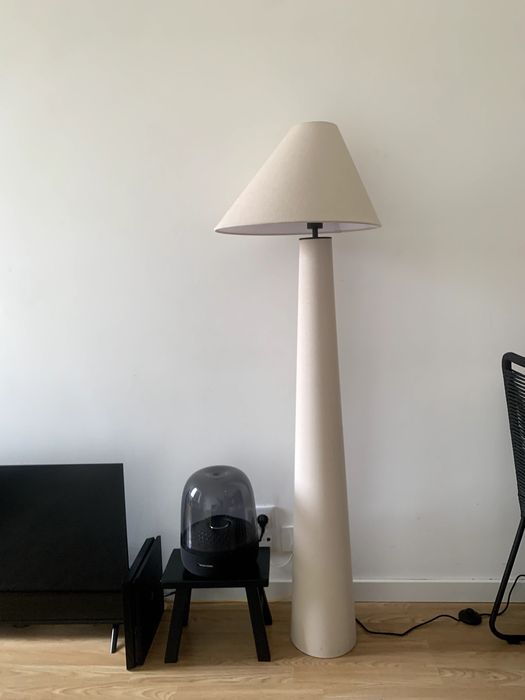 Candeeiro de pe AREA