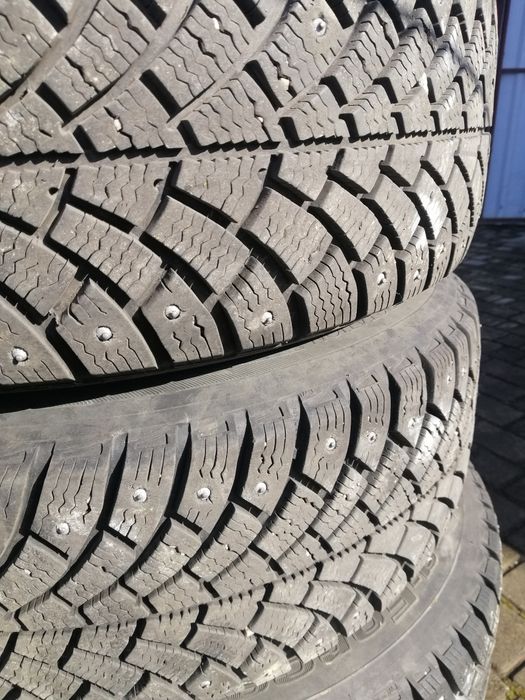 Резина 195/65 R15  шип на дисках ціна за 4