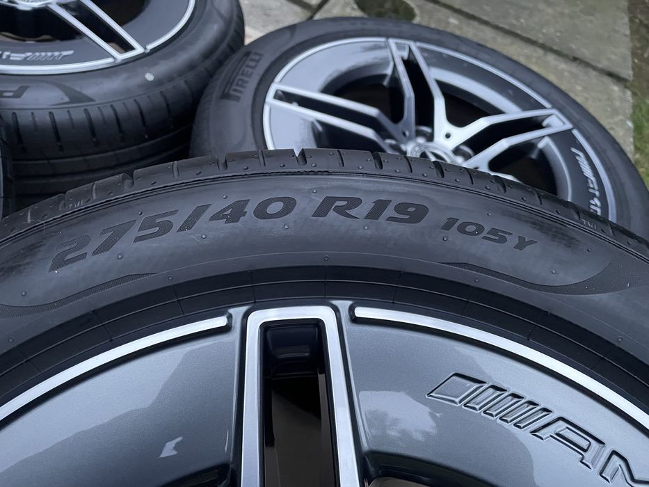245/45 R19 + 275/40 R19 Pirelli PZero PZ4 * MO