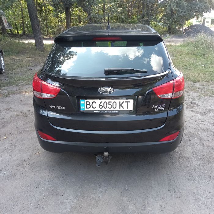 Продам сімейне авто хюндай ix35.