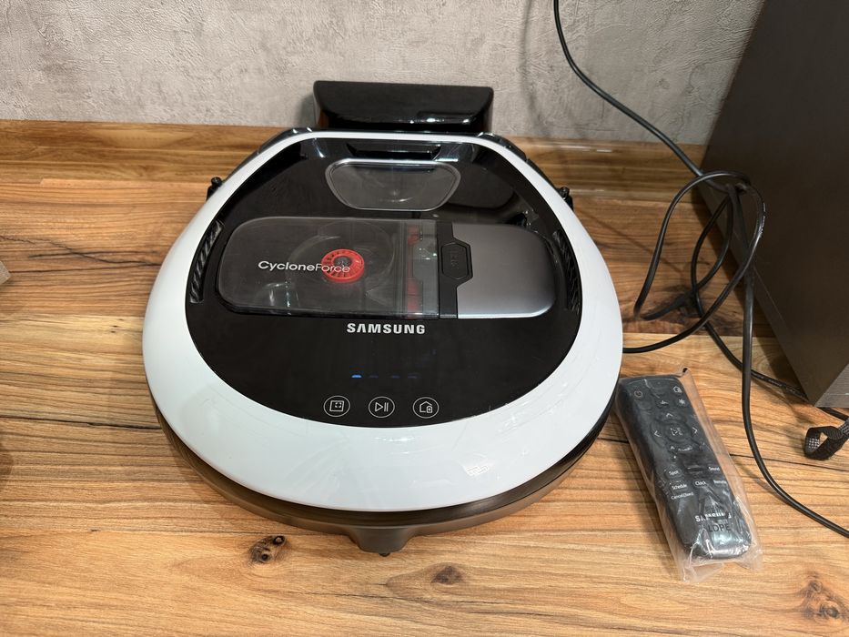 Samsung cycloneforce робот  пилосос SR10M7030WW