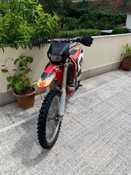 CRF 450r com matricula