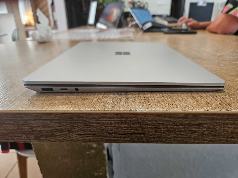 Surfacr laptop 4,i7 11gen.16gb.512gb.