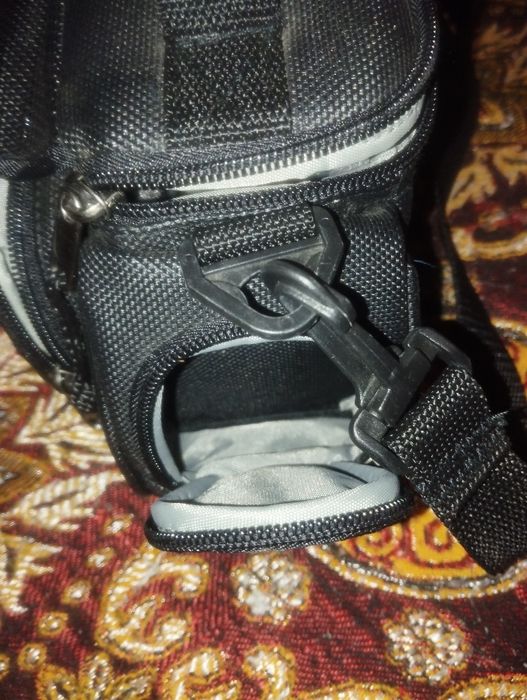 Продам фотосумку Lowepro, практически новую.