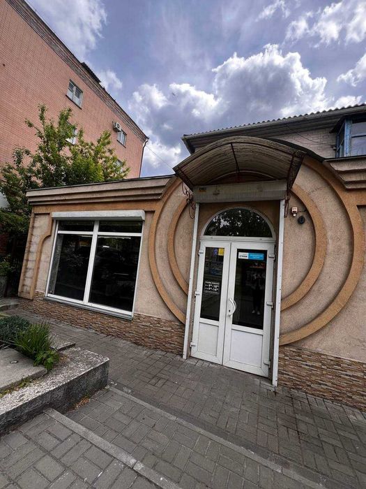 Продаж приміщення вільного призначення в районі Ж/Д вокзалу!