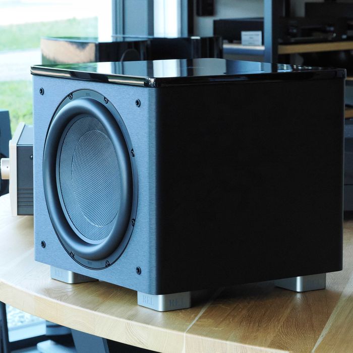 REL HT1205 MKII subwoofer aktywny nowy czarny pełna gwarancja
