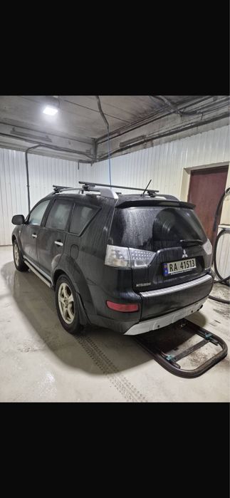Mitsubishi Outlander 2