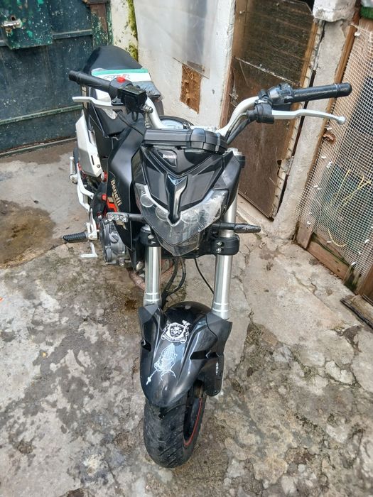 Benelli tnt 125cc