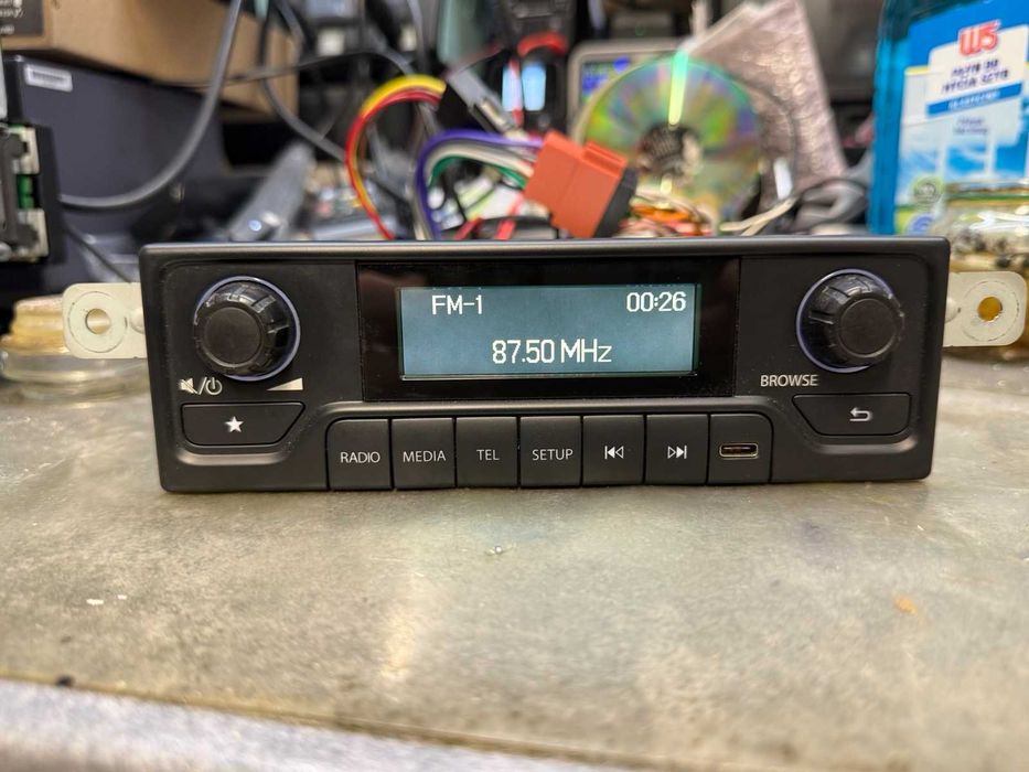 Fabryczne Radio Mercedes-Benz Sprinter W907 VS30