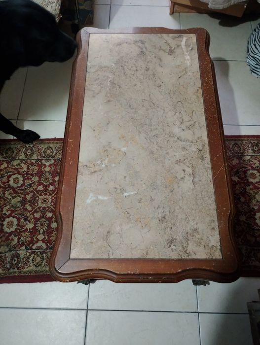 Vendo mesa muito bonita para sala