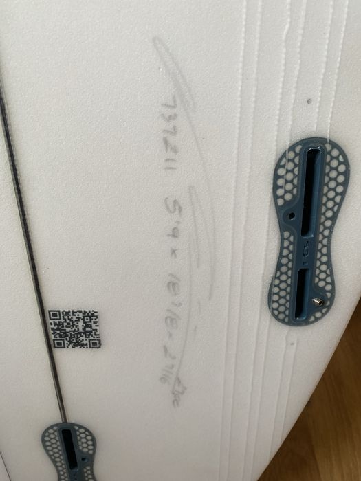 Chilli A2 Surfboard – Excellent Condition
