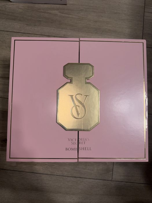 Набір Victoria's Secret Bombshell Luxury Gift Set