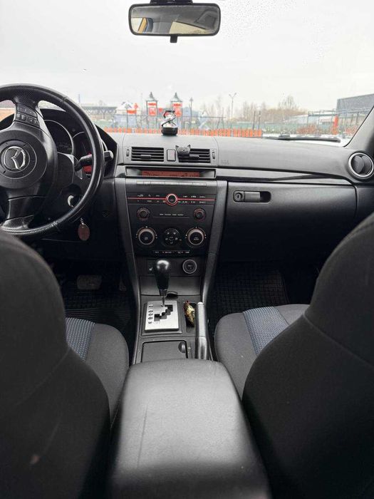 Mazda 3, 1.6 бензин, акпп
