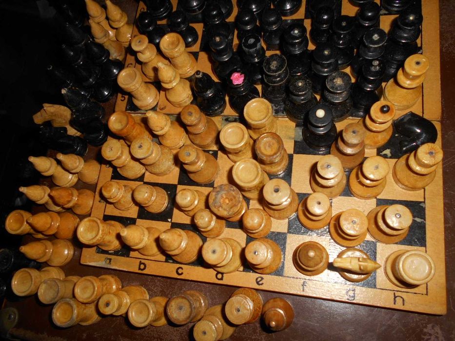 Фигуры шахматные. Дерево. 3 гр.шт.