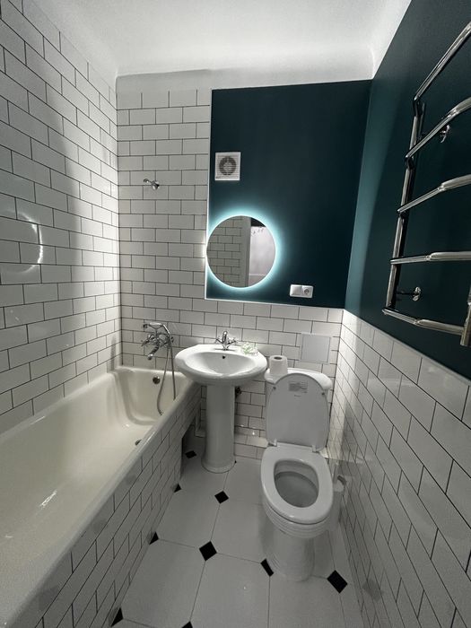 Красива квартира в самому центрі міста з виглядом на  Либідь Плаза.