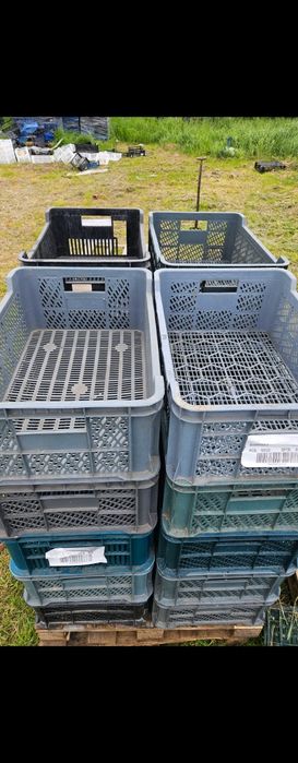 Skrzynki plastikowe 40x60x25