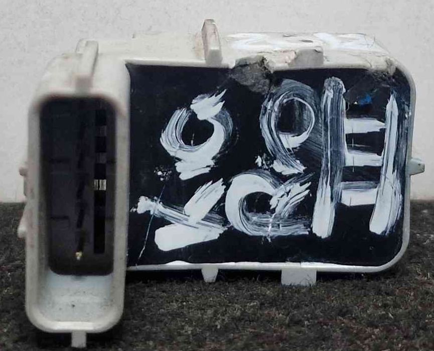 Sensor de Estacionamento Frente 957201Y500 - KIA RIO III