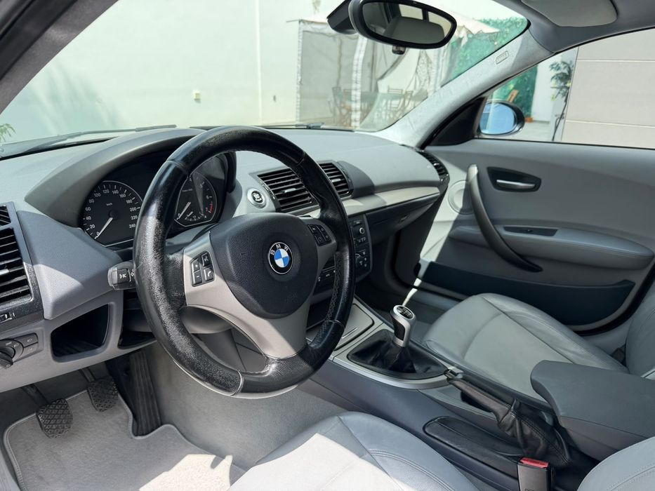 BMW Série 1 116i E87 (2006)