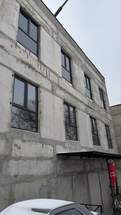 240 кв. м., офис, клиника, спорт зал