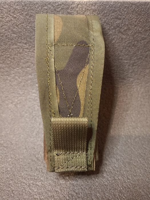 Kieszeń zamykana na magazynek pistoletowy