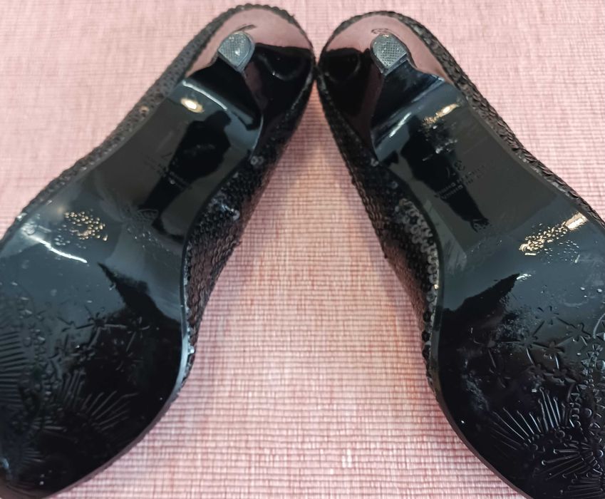 Oportunidade scarpin Zara Trafaluc preto em lantejoulas NOVO! Lindo!