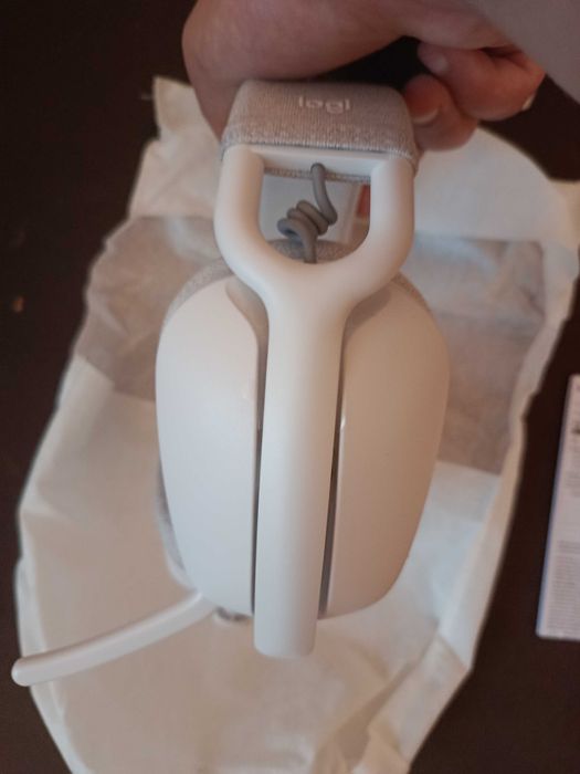 Навушники Logitech Zone Vibe 100 Wireless Off-White