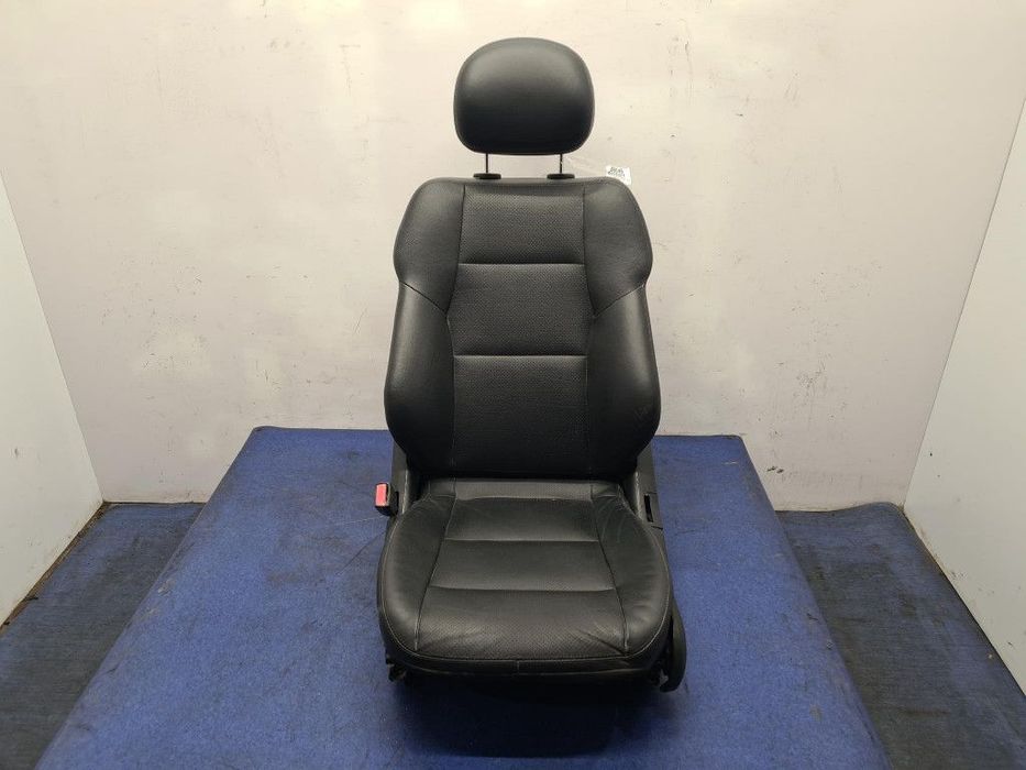 MERCEDES W203 LIFT KOMBI FOTEL KIEROWCY.