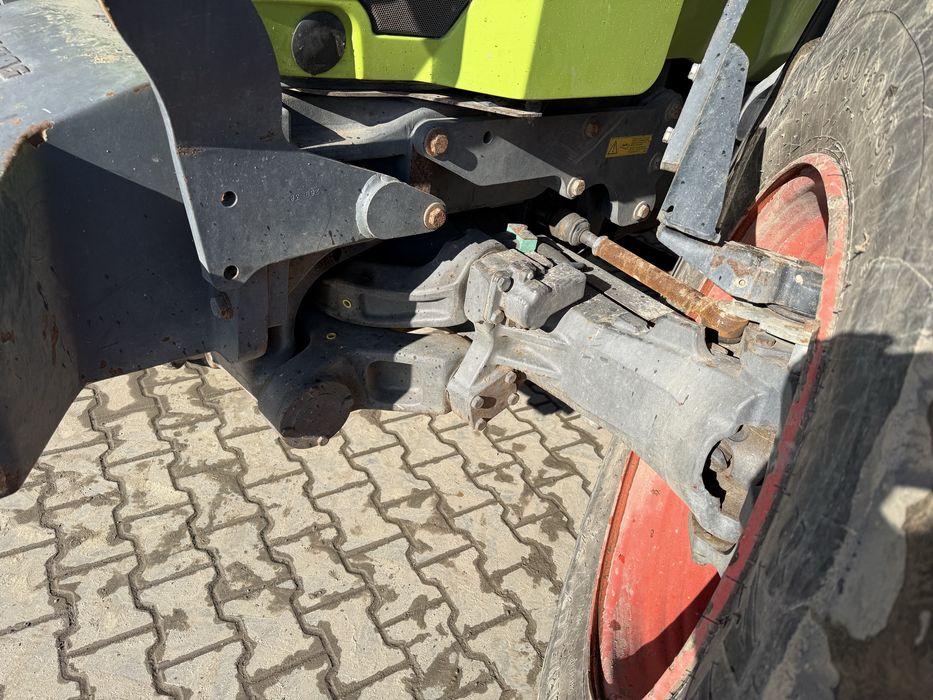 CLAAS AXION 820 z turem rok 2013