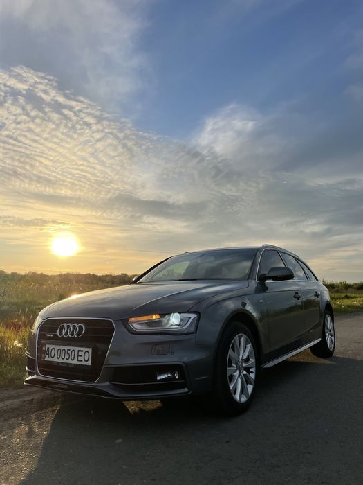 Продам Audi A4  S-LINE