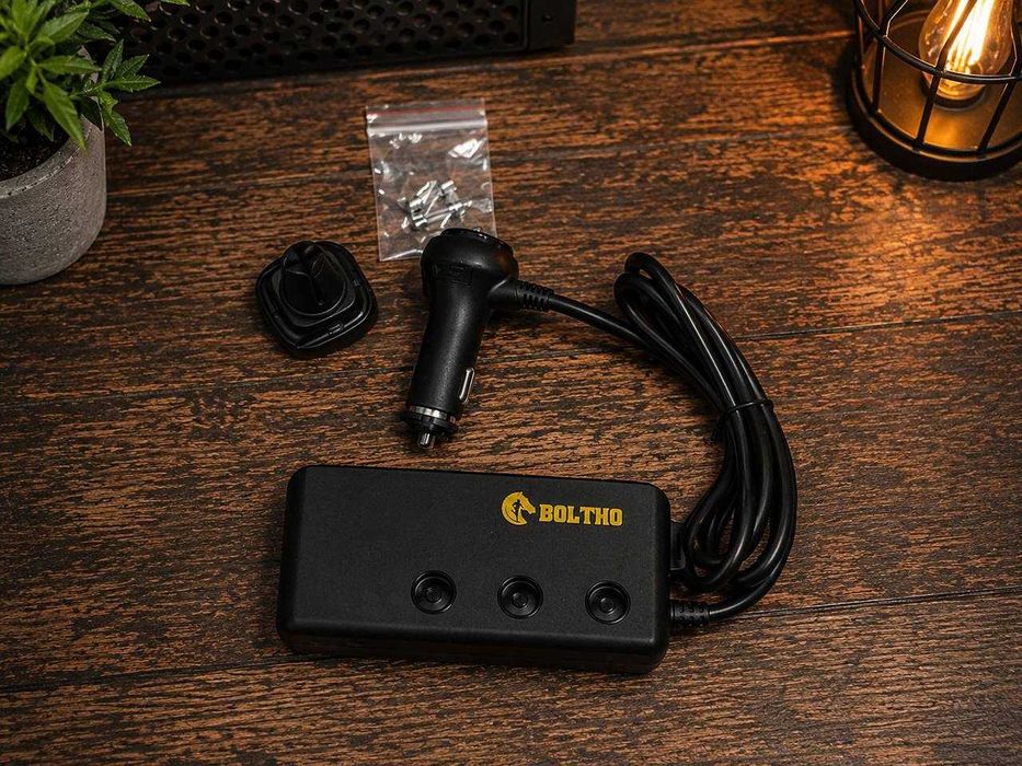 Rozdzielacz gniazda zapalniczki BOLTHO 3x12V + 4xUSB 12V/24V