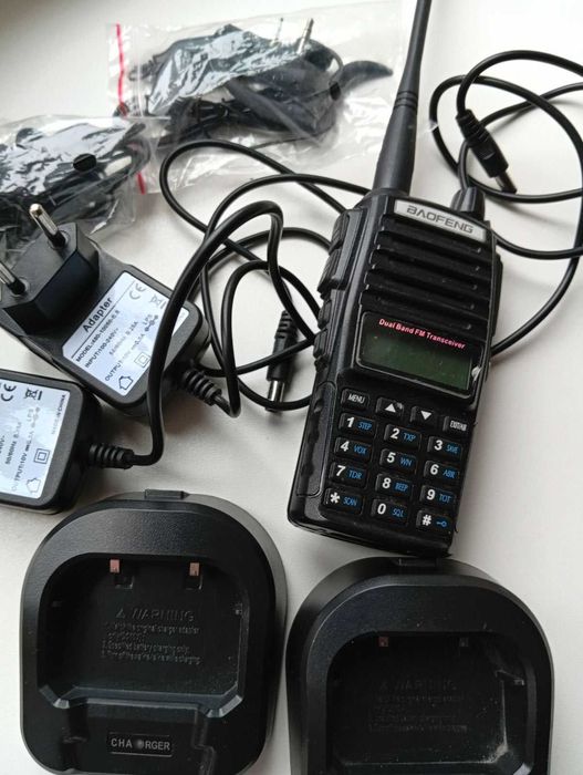 Рация BAOFENG UV - 82, зарядное устройство 2шт., клипса, 2 гарнитуры