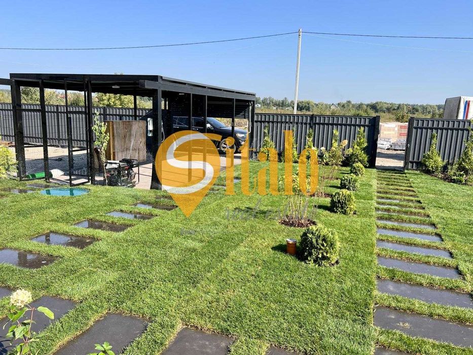 Сучасний будинок з ремонтом біля озера та Київських Карпат в Підгірцях