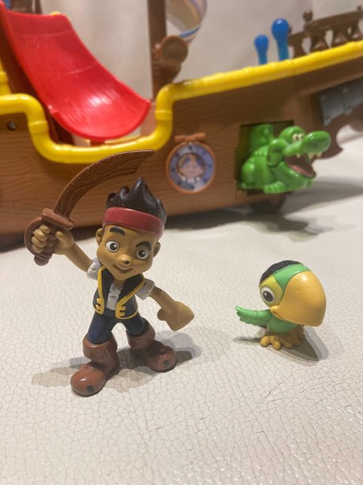 Barco Jake e os Piratas da Terra do Nunca