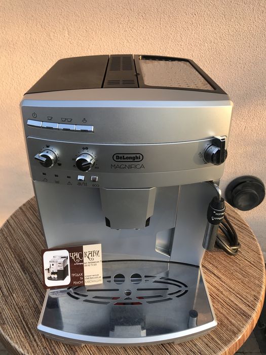 Кофеварка Delonghi magnifika