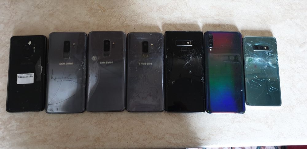 Продам телефон Samsung, s10е и другие.