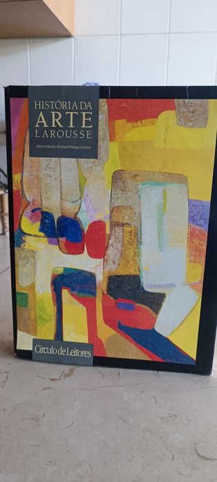 Livro História de Arte Larrousse