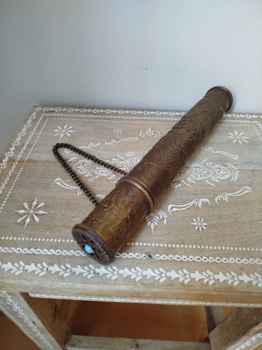 Antigo Tubo Porta Documentos, latão trabalhado