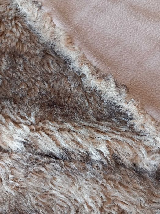 Manta em pelo,2.20m ×2.40m