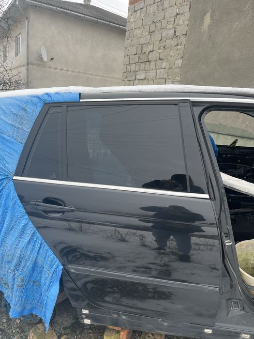 Двері е 46 універсал