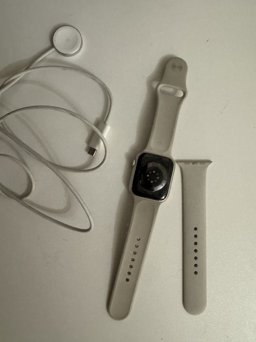 Apple Watch Series 7, 45 мм gps silver оригінал батарея 93%