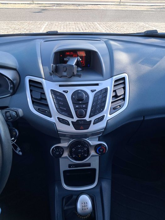 Ford Fiesta Comercial 1.6 TDCi Sport 95cv (2011) | 129k km | Selo Antigo (35€)