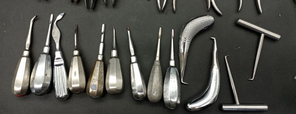 Інструменти стоматологічні ,медичні та зуботехнісні  бу.